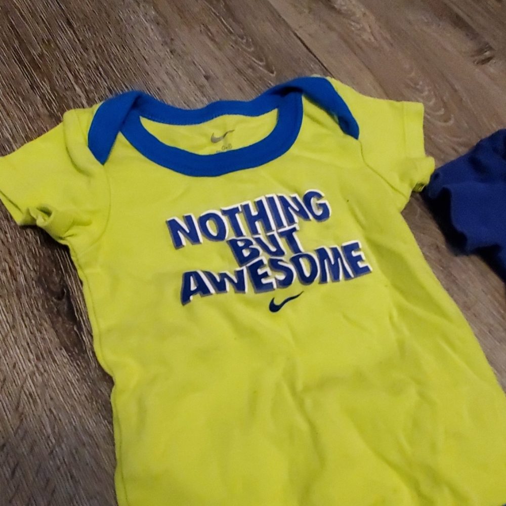 Nike and Jordan Onesie Lot 0-6 months - Picture 2 of 3